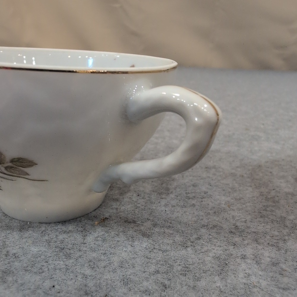 Bond Ware L&M Vintage Porcelain Teacups Pink Rose Floral Gold Rim Set of 2 - Picture 5 of 6